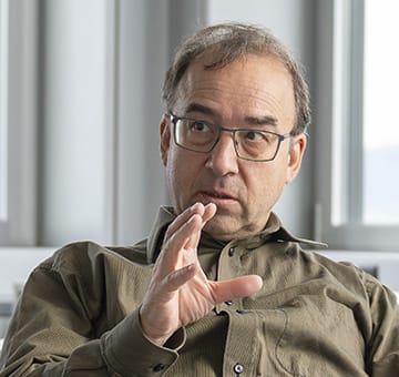 Prof. Juerg Leuthold